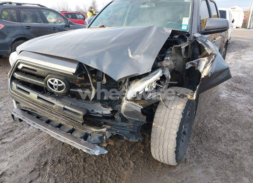 Photo 6 of 2016 Toyota Tacoma SR (VIN 5TFAX5GN1GX056450)