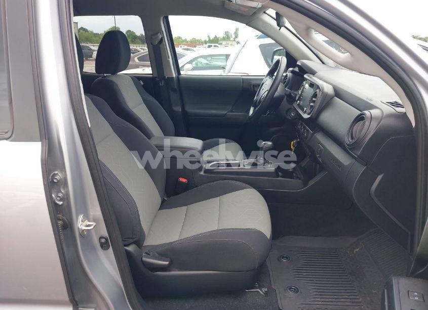 Photo 5 of 2020 Toyota Tacoma SR (VIN 5TFAX5GN1LX184813)