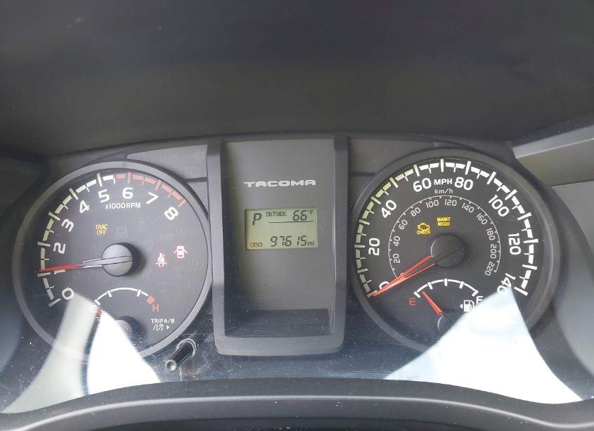 Photo 16 of 2016 Toyota Tacoma SR (VIN 5TFAX5GN2GX052486)