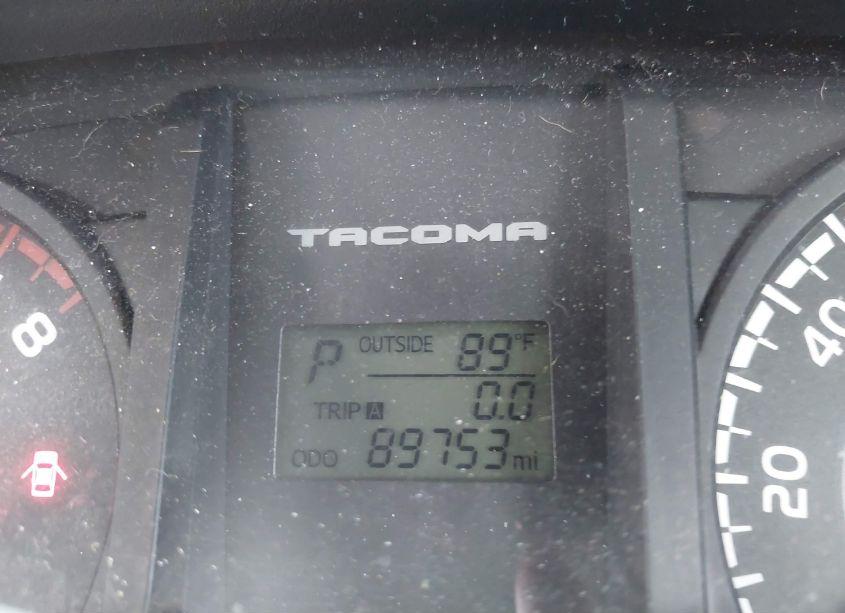 Photo 15 of 2017 Toyota Tacoma SR (VIN 5TFAX5GN2HX090947)