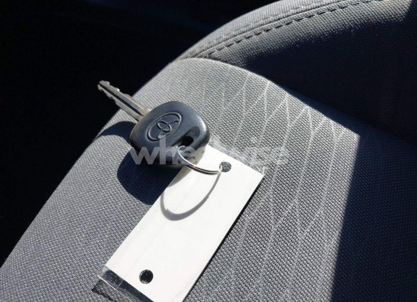 Photo 11 of 2017 Toyota Tacoma SR (VIN 5TFAX5GN2HX096442)