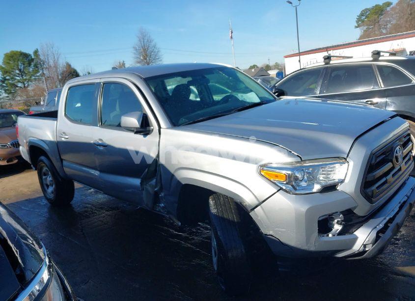 Photo 13 of 2017 Toyota Tacoma SR (VIN 5TFAX5GN2HX096442)