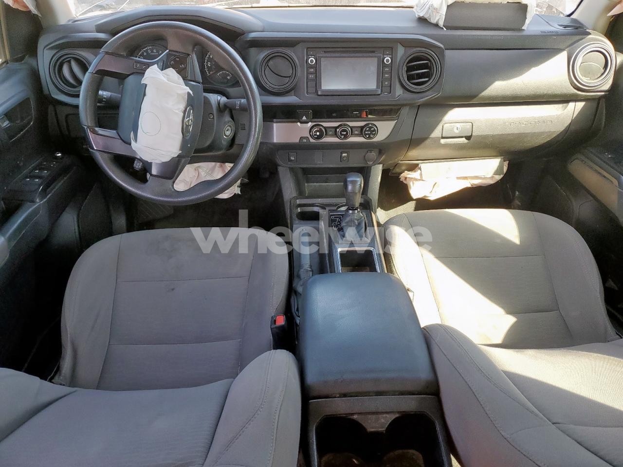 Photo 8 of 2017 TOYOTA TACOMA DOUBLE CAB N/A (VIN 5TFAX5GN2HX101672)