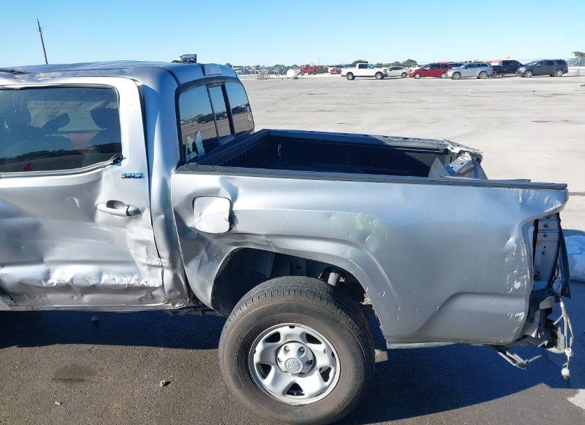Photo 14 of 2020 Toyota Tacoma SR5 (VIN 5TFAX5GN2LX176669)