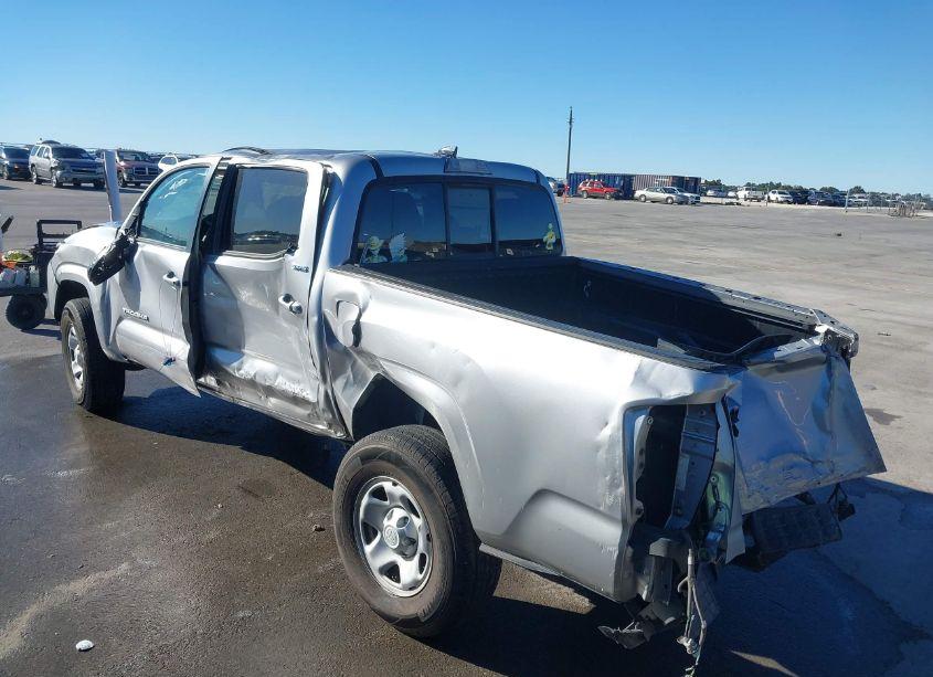 Photo 3 of 2020 Toyota Tacoma SR5 (VIN 5TFAX5GN2LX176669)