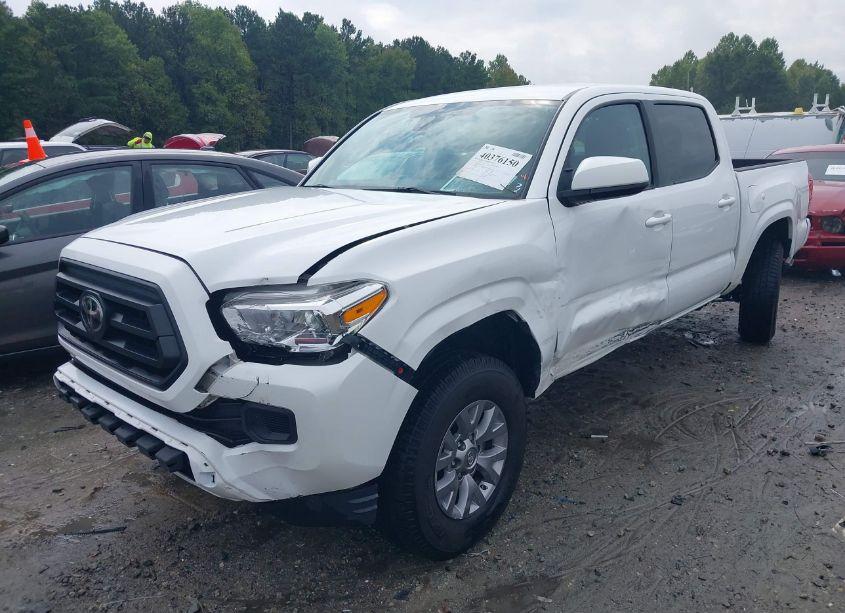 Photo 2 of 2021 Toyota Tacoma SR (VIN 5TFAX5GN2MX190296)