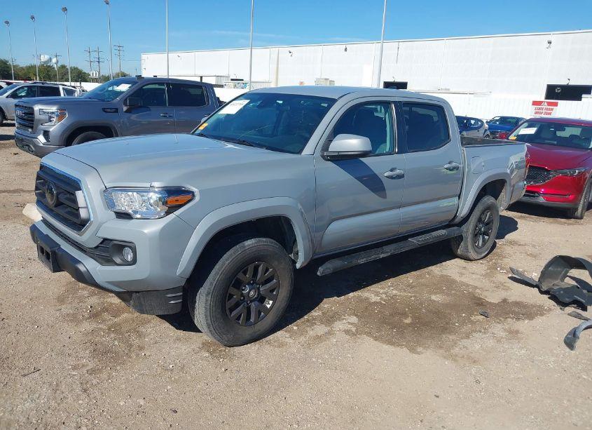 Photo 2 of 2021 Toyota Tacoma SR5 (VIN 5TFAX5GN2MX192193)