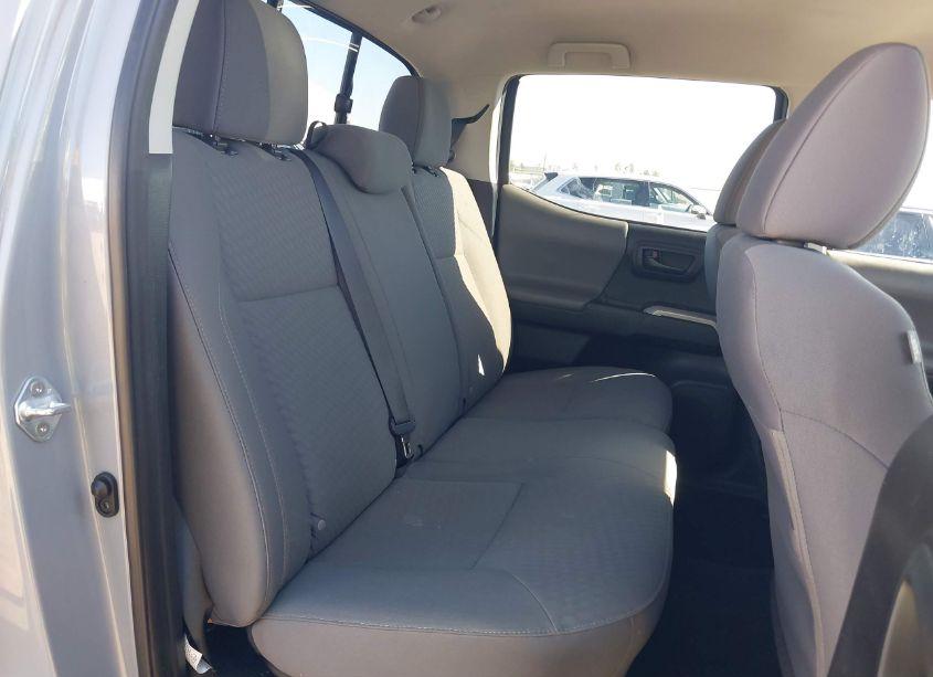 Photo 8 of 2021 Toyota Tacoma SR5 (VIN 5TFAX5GN2MX192193)