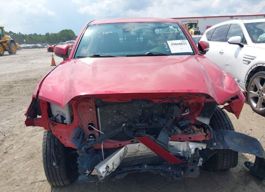 Photo 13 of 2020 Toyota Tacoma SR (VIN 5TFAX5GN3LX177524)