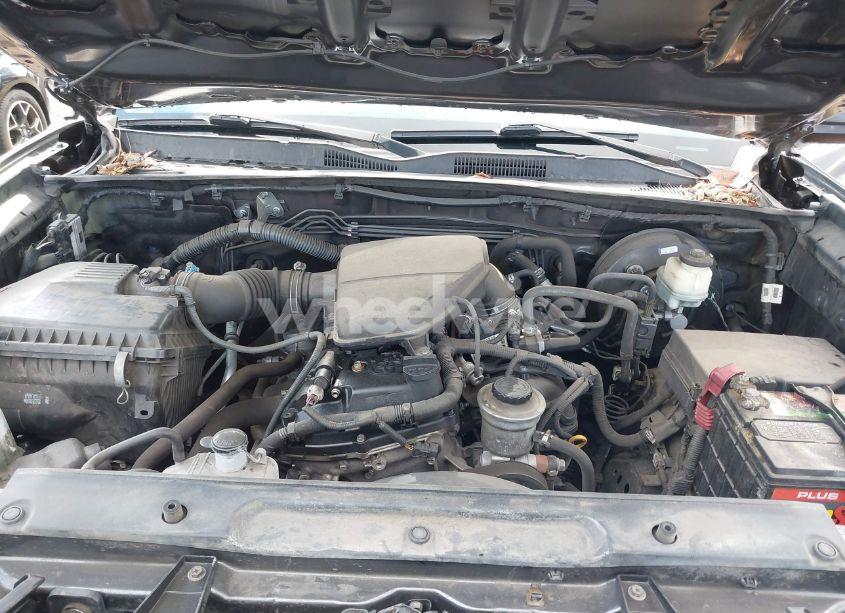 Photo 10 of 2016 Toyota Tacoma DOUBLE CAB/SR/SR5 (VIN 5TFAX5GN4GX070617)