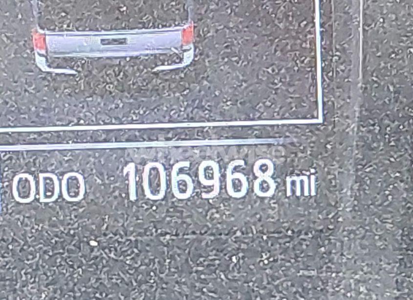 Photo 15 of 2018 Toyota Tacoma SR (VIN 5TFAX5GN4JX129995)