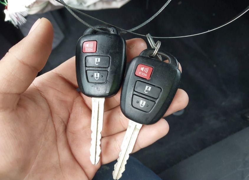 Photo 11 of 2018 Toyota Tacoma SR5 (VIN 5TFAX5GN4JX130855)