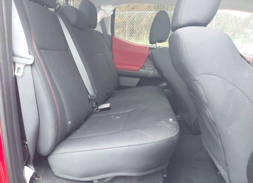 Photo 8 of 2018 Toyota Tacoma SR5 (VIN 5TFAX5GN4JX130855)