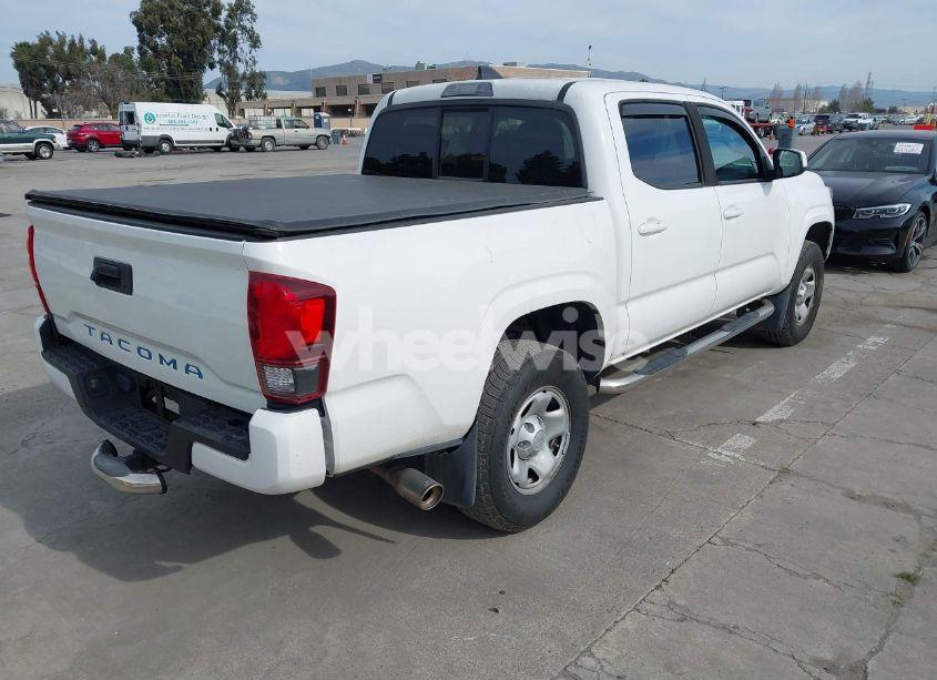 Photo 4 of 2020 Toyota Tacoma SR (VIN 5TFAX5GN4LX168332)