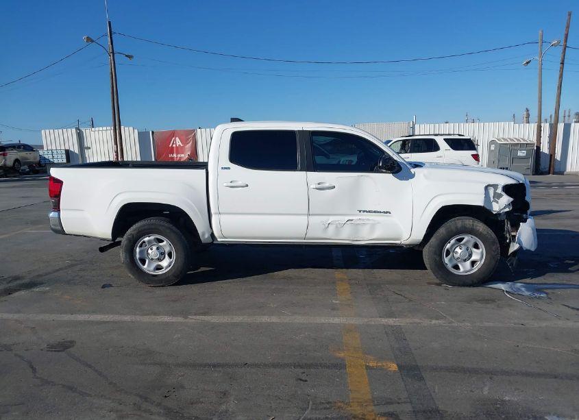 Photo 13 of 2020 Toyota Tacoma SR5 (VIN 5TFAX5GN4LX169402)