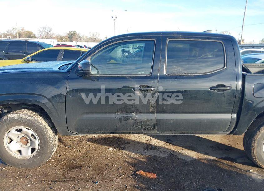 Photo 14 of 2020 Toyota Tacoma SR (VIN 5TFAX5GN4LX172199)