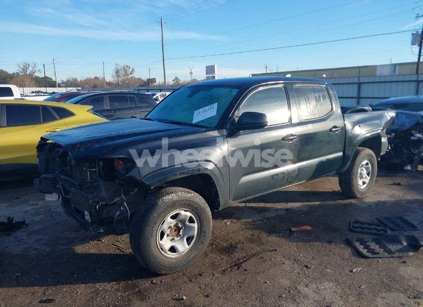 Photo 2 of 2020 Toyota Tacoma SR (VIN 5TFAX5GN4LX172199)