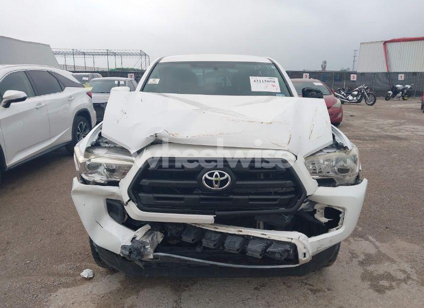 Photo 12 of 2016 Toyota Tacoma SR (VIN 5TFAX5GN5GX063837)