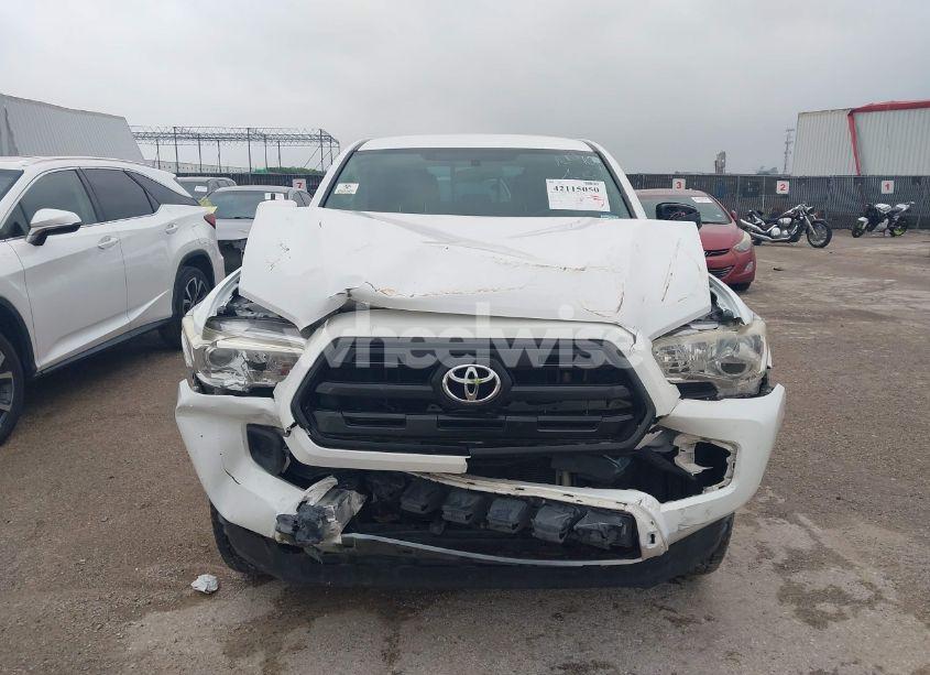 Photo 6 of 2016 Toyota Tacoma SR (VIN 5TFAX5GN5GX063837)