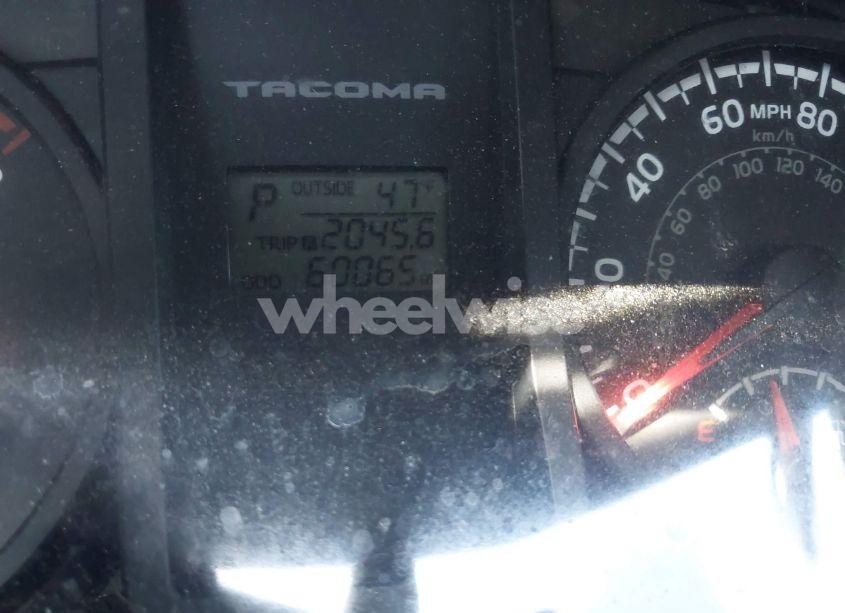 Photo 16 of 2017 Toyota Tacoma SR (VIN 5TFAX5GN5HX091428)