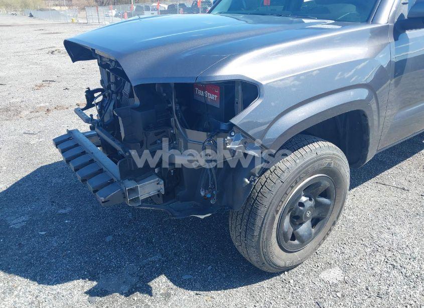 Photo 6 of 2017 Toyota Tacoma SR (VIN 5TFAX5GN5HX091428)