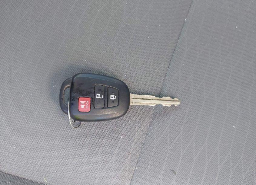 Photo 11 of 2018 Toyota Tacoma SR5 (VIN 5TFAX5GN5JX110260)