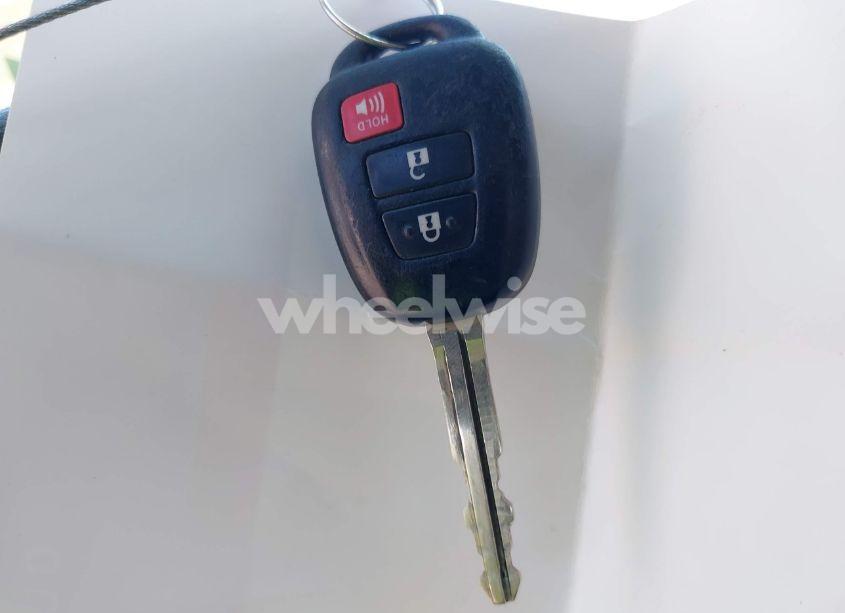 Photo 11 of 2019 Toyota Tacoma SR (VIN 5TFAX5GN5KX156933)