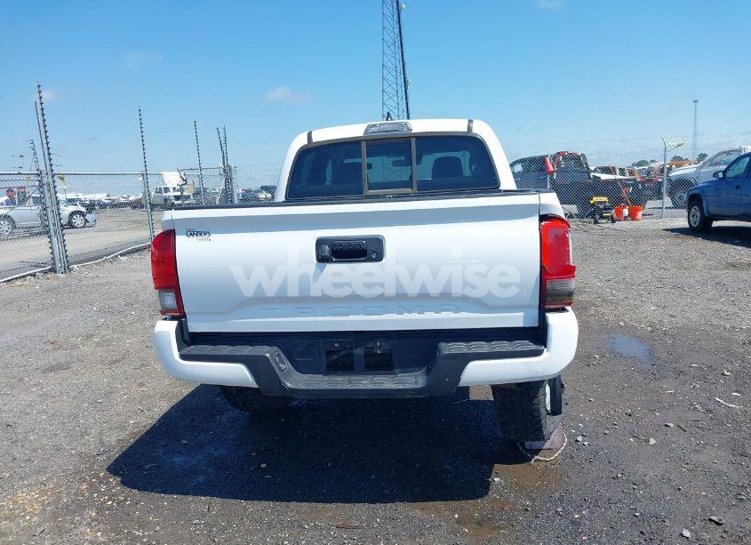 Photo 17 of 2019 Toyota Tacoma SR (VIN 5TFAX5GN5KX156933)