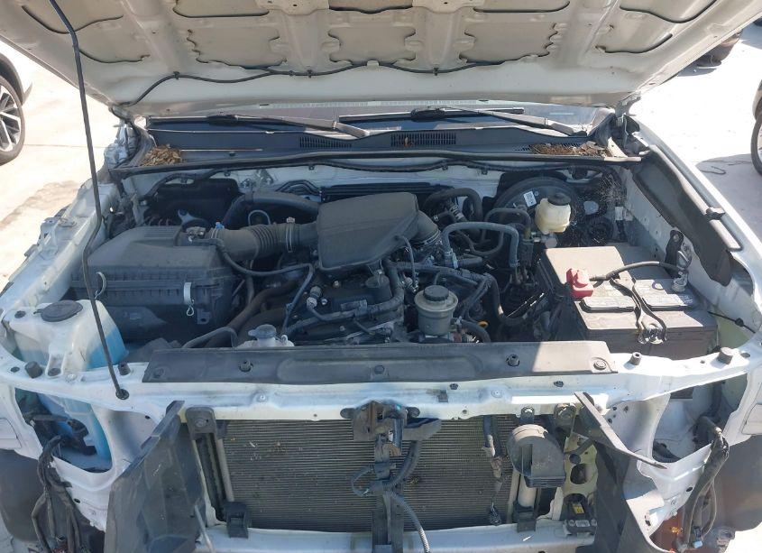 Photo 10 of 2020 Toyota Tacoma SR (VIN 5TFAX5GN5LX188475)