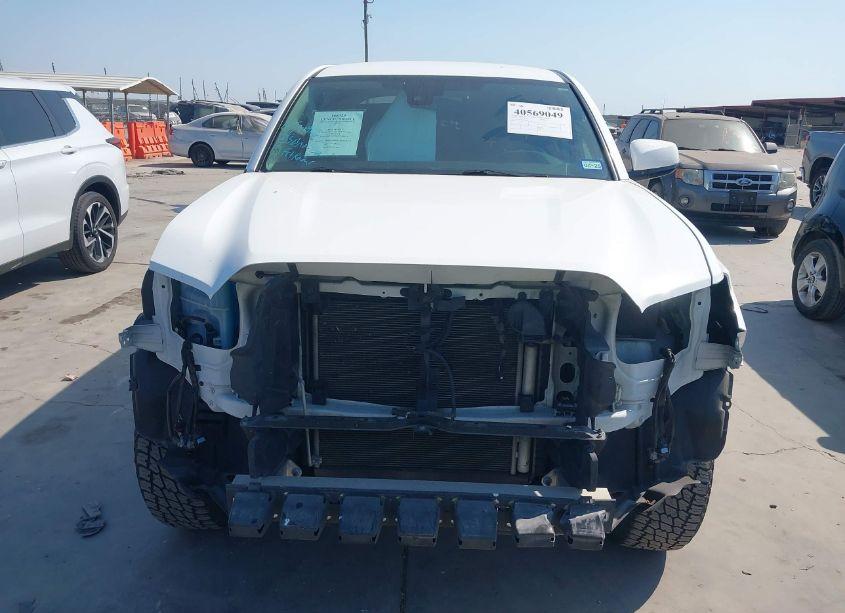 Photo 13 of 2020 Toyota Tacoma SR (VIN 5TFAX5GN5LX188475)