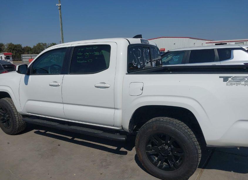 Photo 15 of 2020 Toyota Tacoma SR (VIN 5TFAX5GN5LX188475)