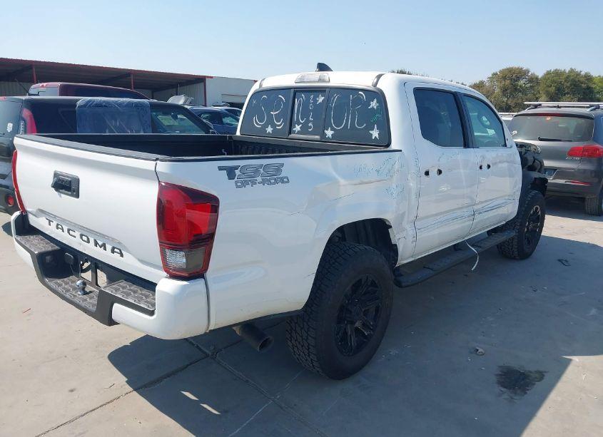 Photo 4 of 2020 Toyota Tacoma SR (VIN 5TFAX5GN5LX188475)
