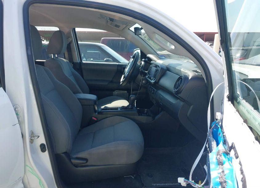 Photo 5 of 2020 Toyota Tacoma SR (VIN 5TFAX5GN5LX188475)