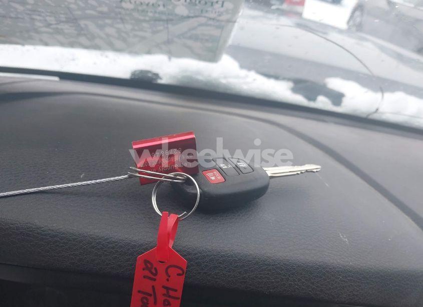 Photo 11 of 2021 Toyota Tacoma SR (VIN 5TFAX5GN5MX190096)