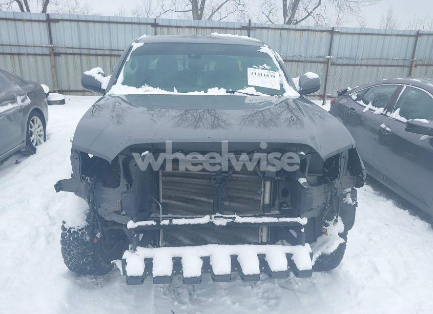 Photo 13 of 2021 Toyota Tacoma SR (VIN 5TFAX5GN5MX190096)