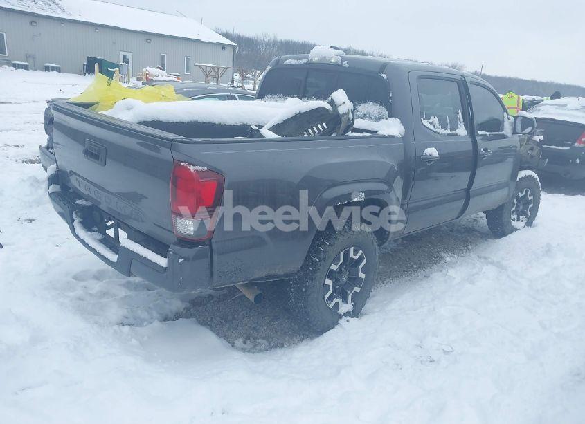 Photo 4 of 2021 Toyota Tacoma SR (VIN 5TFAX5GN5MX190096)