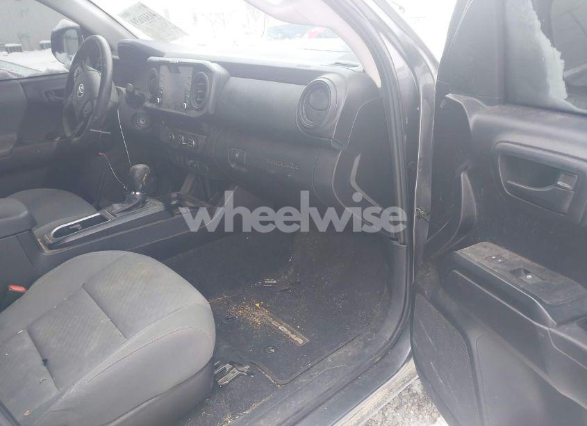 Photo 5 of 2021 Toyota Tacoma SR (VIN 5TFAX5GN5MX190096)