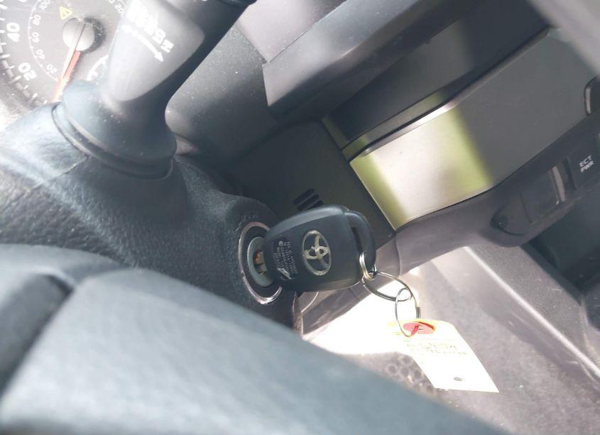 Photo 11 of 2021 Toyota Tacoma SR (VIN 5TFAX5GN5MX190132)