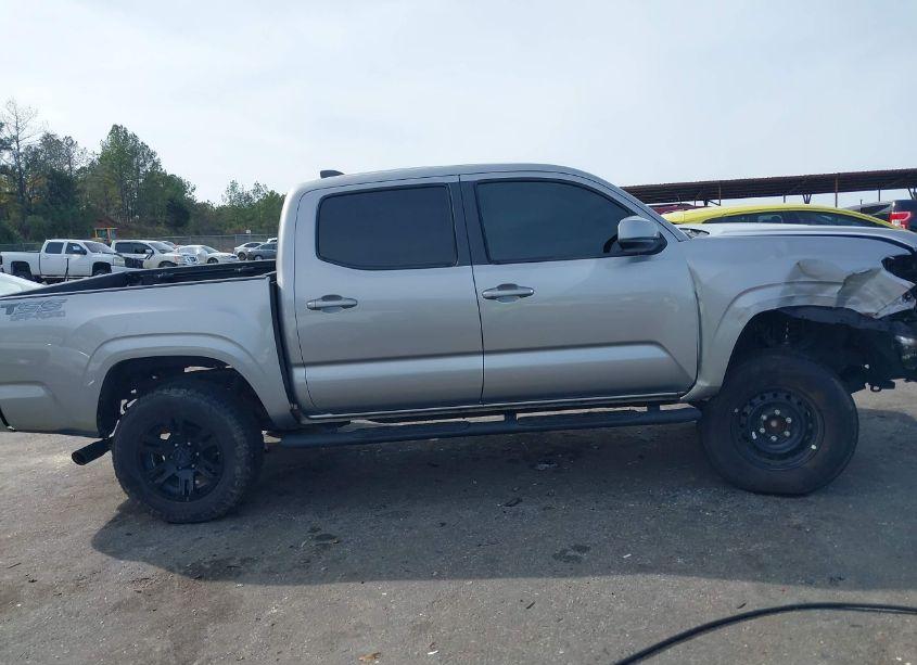 Photo 14 of 2021 Toyota Tacoma SR (VIN 5TFAX5GN5MX190132)