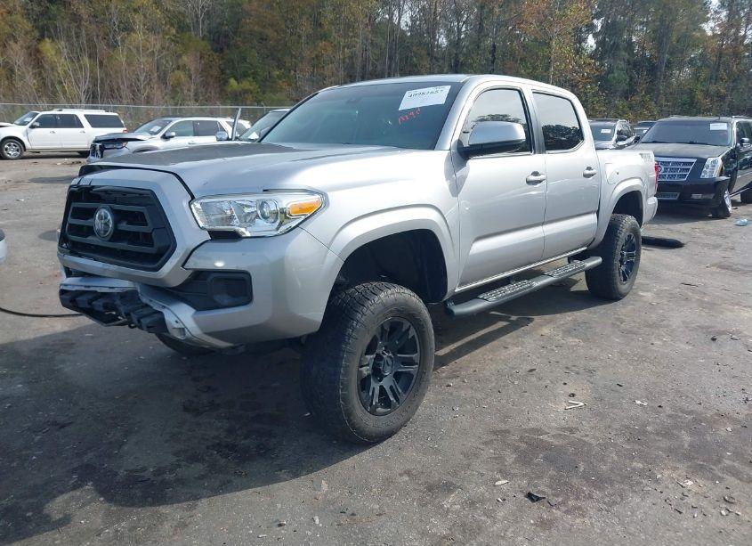 Photo 2 of 2021 Toyota Tacoma SR (VIN 5TFAX5GN5MX190132)