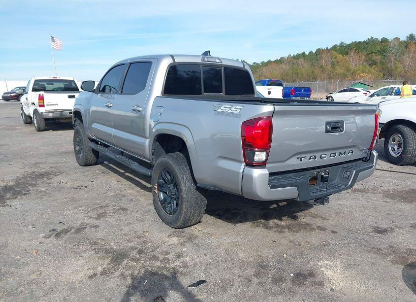 Photo 3 of 2021 Toyota Tacoma SR (VIN 5TFAX5GN5MX190132)