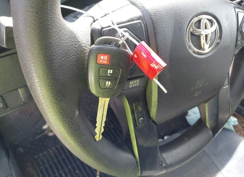 Photo 11 of 2021 Toyota Tacoma SR (VIN 5TFAX5GN5MX191779)