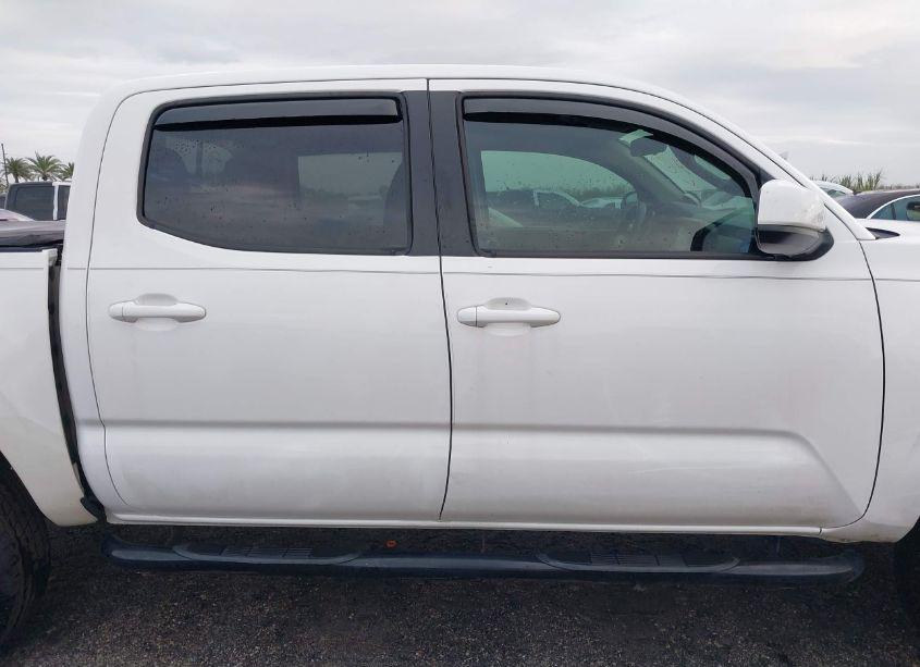 Photo 13 of 2021 Toyota Tacoma SR (VIN 5TFAX5GN5MX191779)