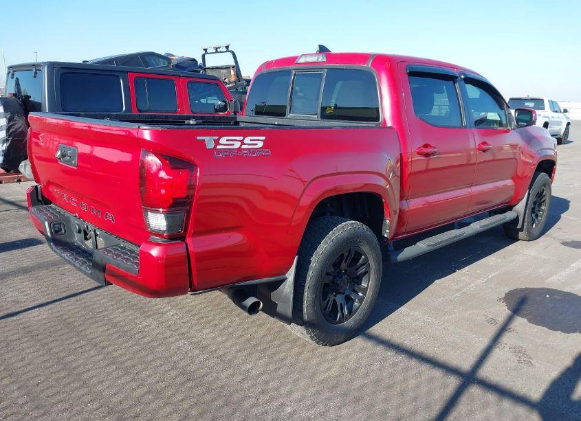 Photo 4 of 2018 Toyota Tacoma SR (VIN 5TFAX5GN6JX128962)