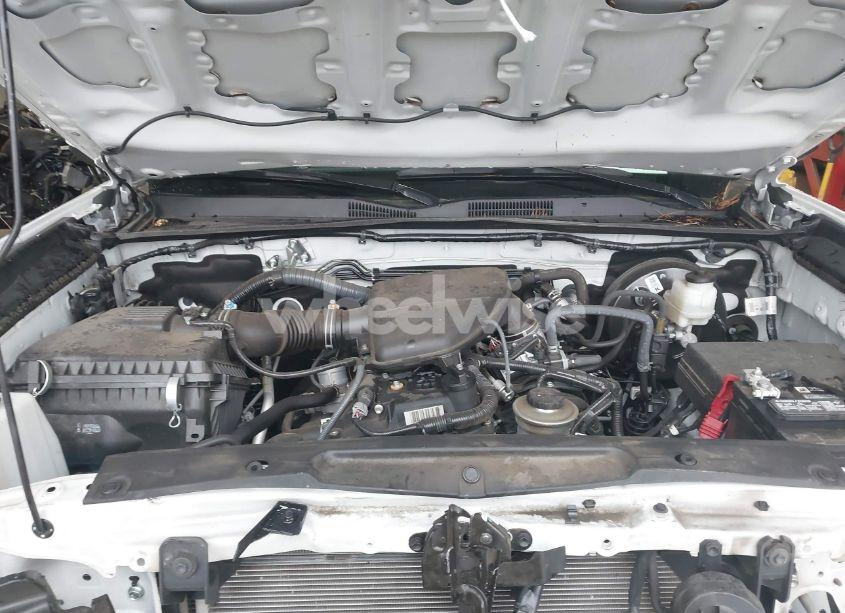 Photo 10 of 2020 Toyota Tacoma SR (VIN 5TFAX5GN6LX169739)