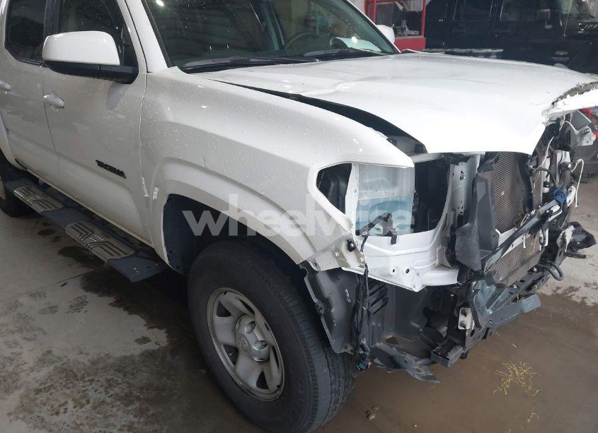 Photo 17 of 2020 Toyota Tacoma SR (VIN 5TFAX5GN6LX169739)