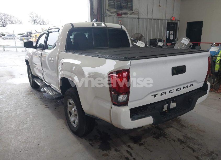 Photo 3 of 2020 Toyota Tacoma SR (VIN 5TFAX5GN6LX169739)