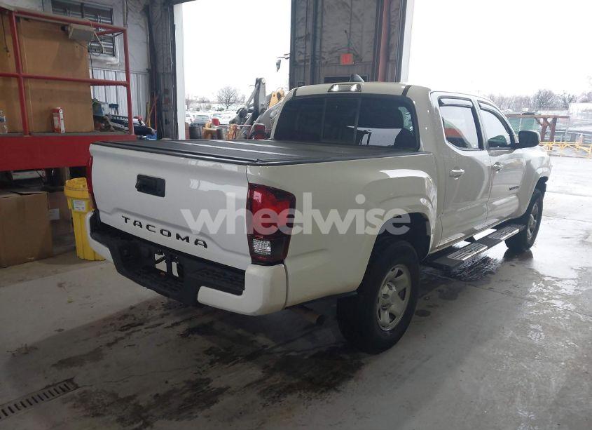 Photo 4 of 2020 Toyota Tacoma SR (VIN 5TFAX5GN6LX169739)