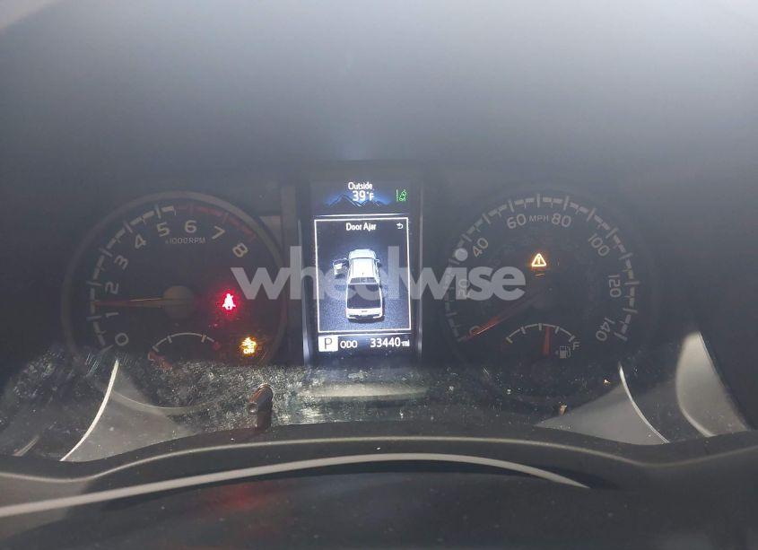 Photo 7 of 2020 Toyota Tacoma SR (VIN 5TFAX5GN6LX169739)