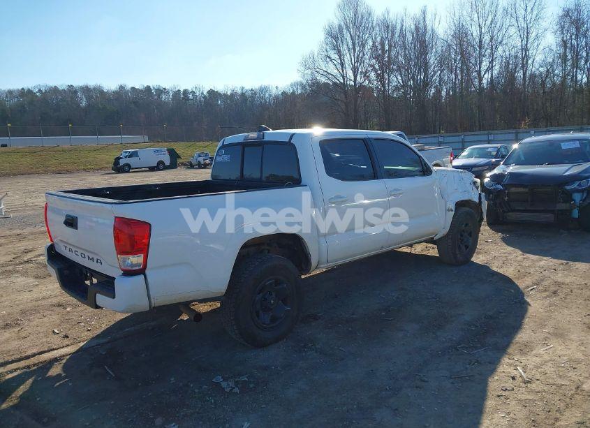 Photo 4 of 2016 Toyota Tacoma SR (VIN 5TFAX5GN7GX056369)
